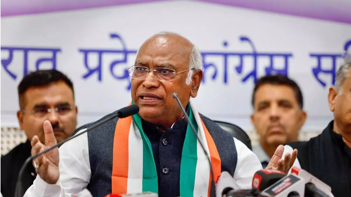 Kharge attacks PM Modi over jobs Kharge attacks PM Modi over jobs