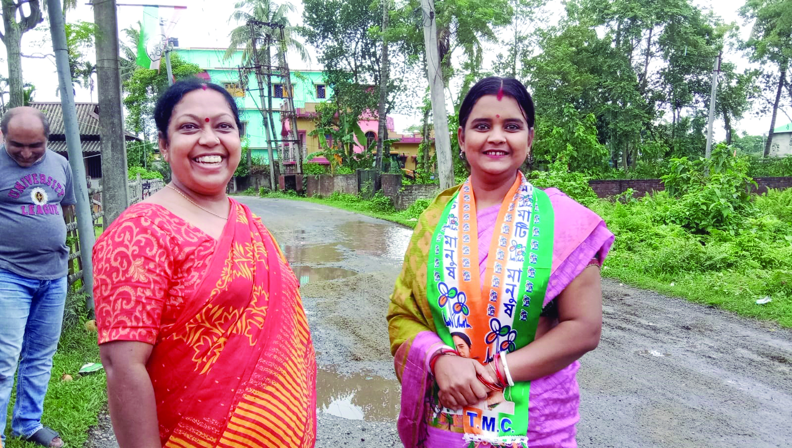 Jalpaiguri: 3 aunts of MP Mimi battle for same seat