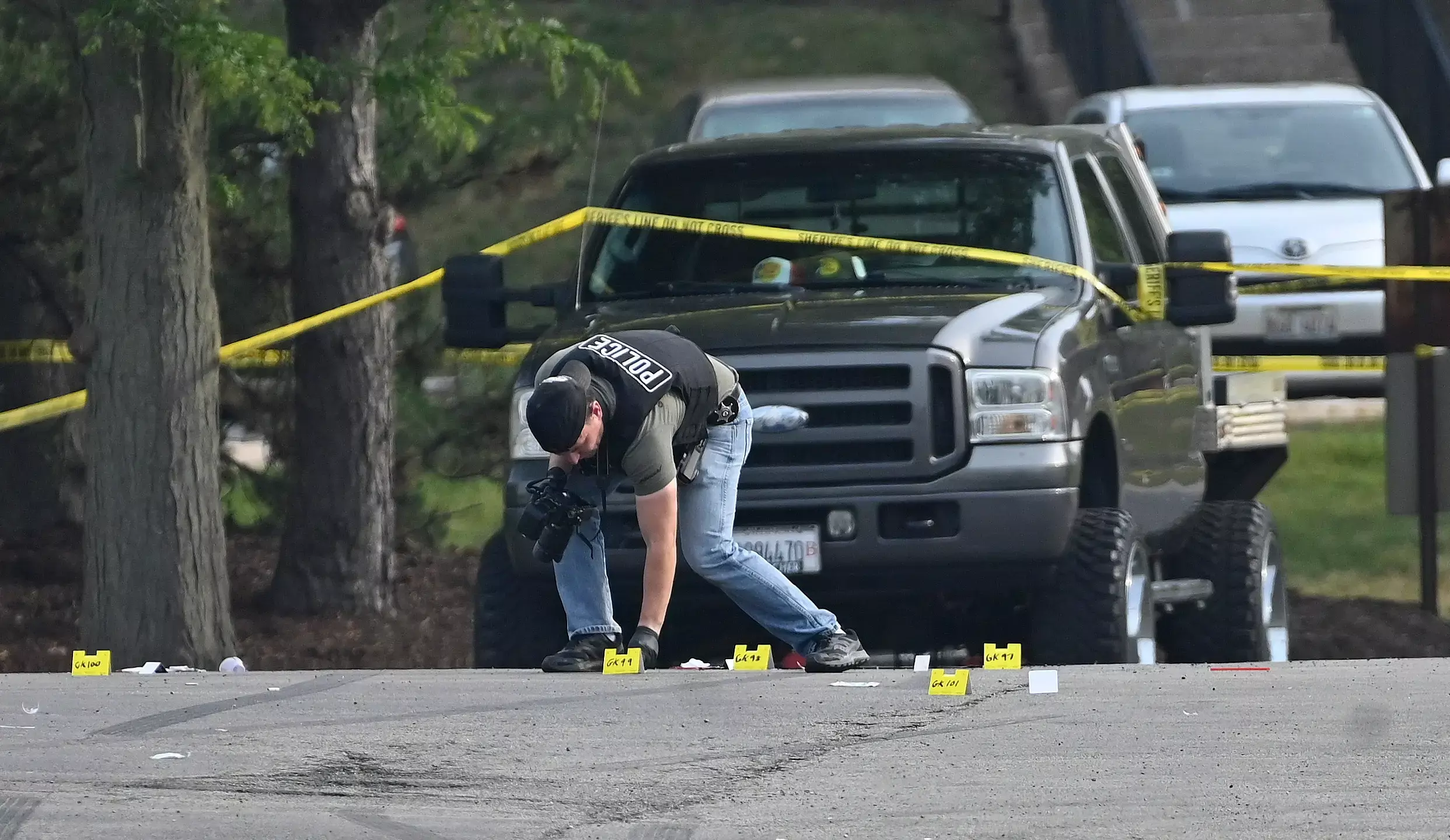 6 killed, dozens injured in spate of weekend shootings across US
