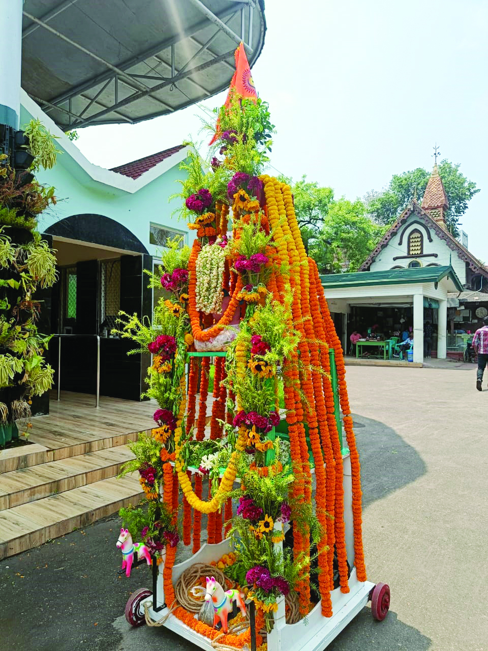 Alipore Zoo unites cultures, celebrates Rath Yatra Alipore Zoo unites cultures, celebrates Rath Yatra