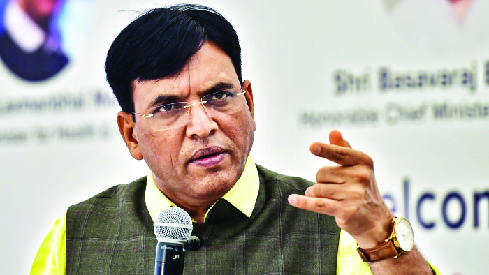 Mandaviya reviews heat wave situation in 7 states