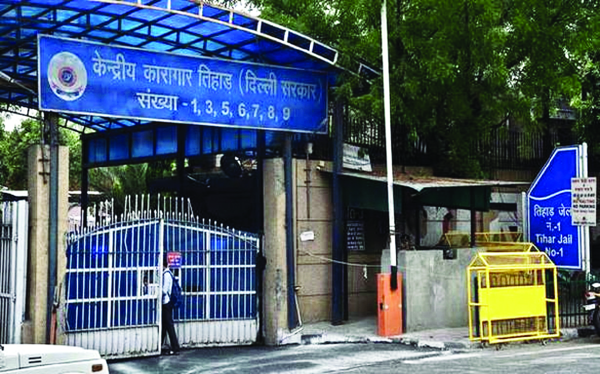 To avoid recovery of hidden mobile, Tihar prisoners inflict self injuries To avoid recovery of hidden mobile, Tihar prisoners inflict self injuries