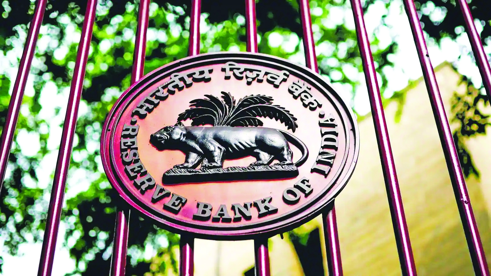 Inflation slowing down personal consumption, affecting pvt investment: Reserve Bank paper