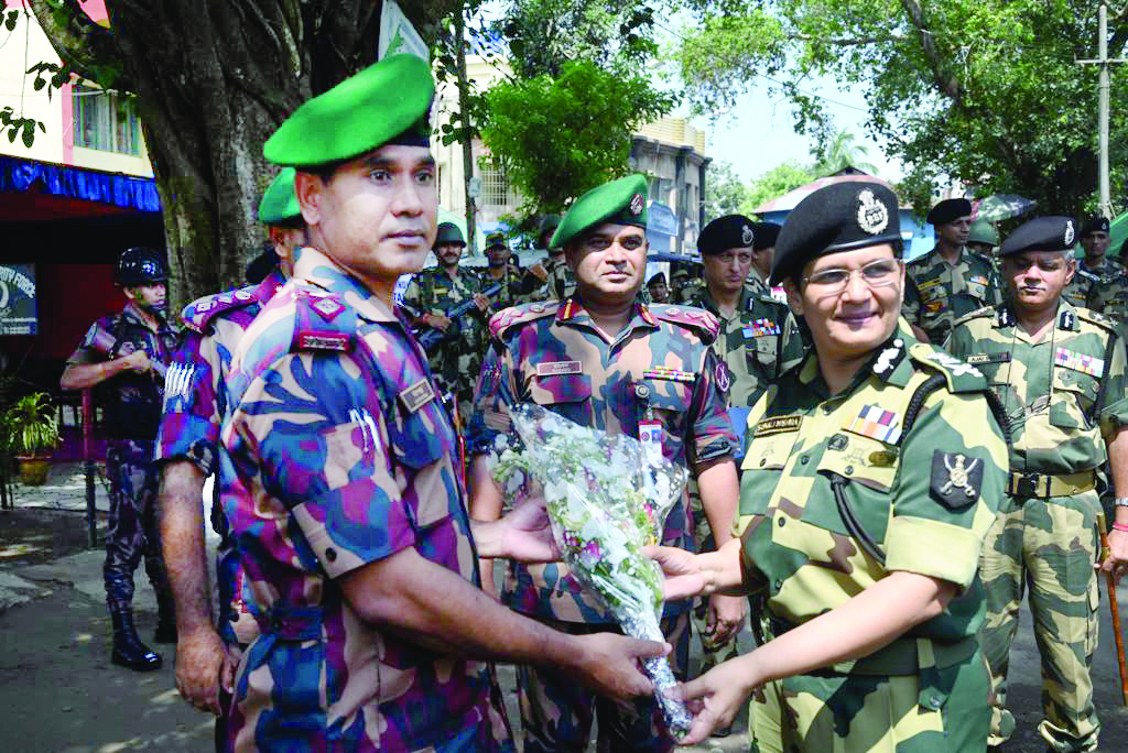 BSF ADG Sonali Mishra visits Hili border area BSF ADG Sonali Mishra visits Hili border area