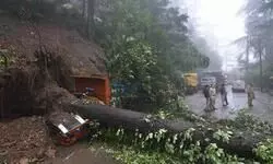 Heavy rains lash Shimla, key roads blocked across Himachal Pradesh Heavy rains lash Shimla, key roads blocked across Himachal Pradesh