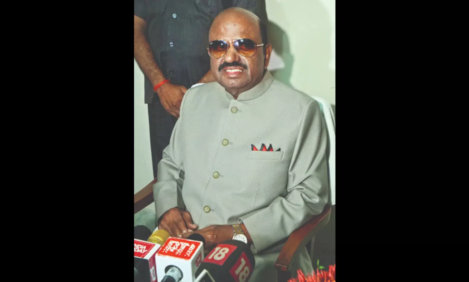 State EC meets Guv CV Ananda Bose