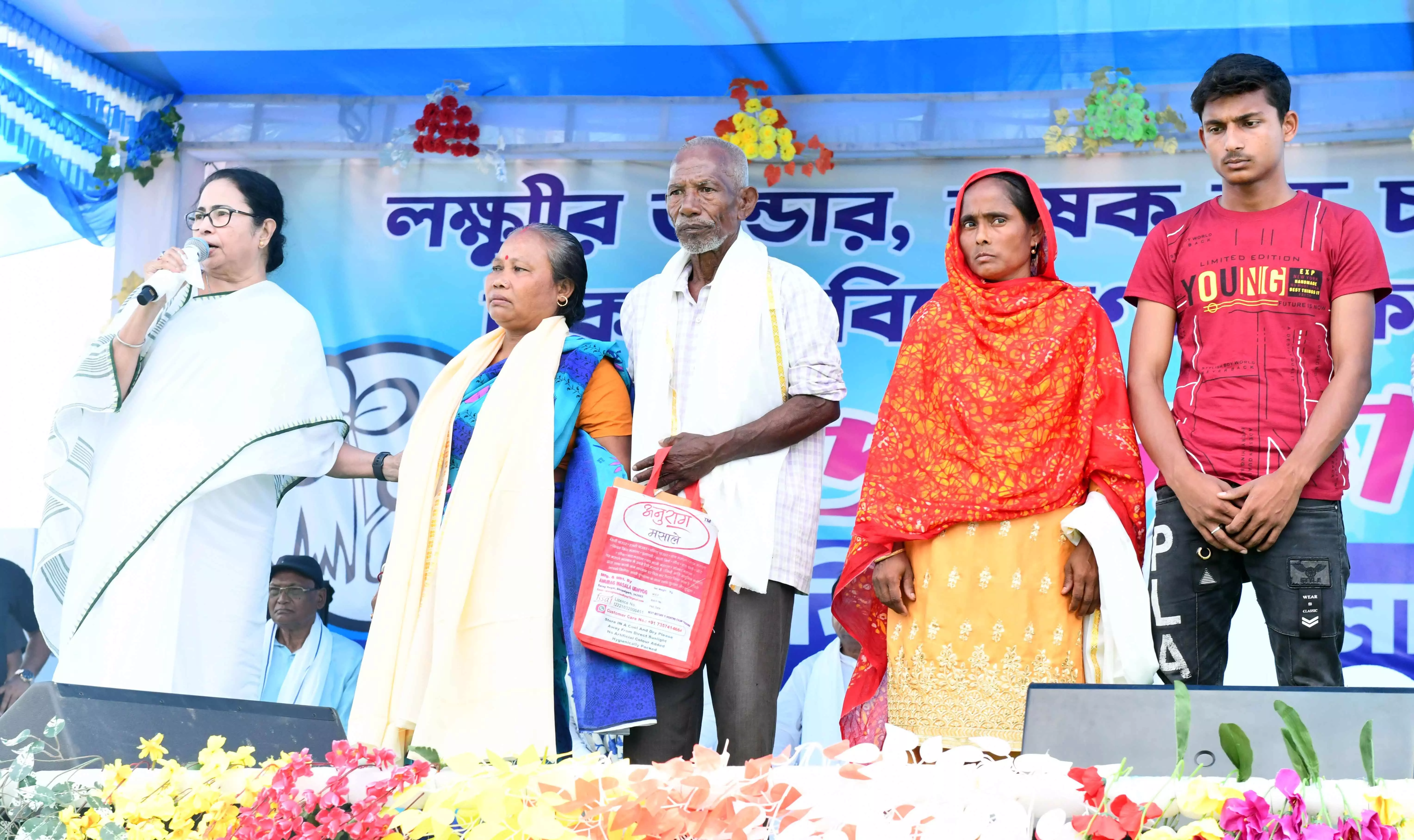 Economic corridor to come up in North Bengal: Mamata Economic corridor to come up in North Bengal: Mamata