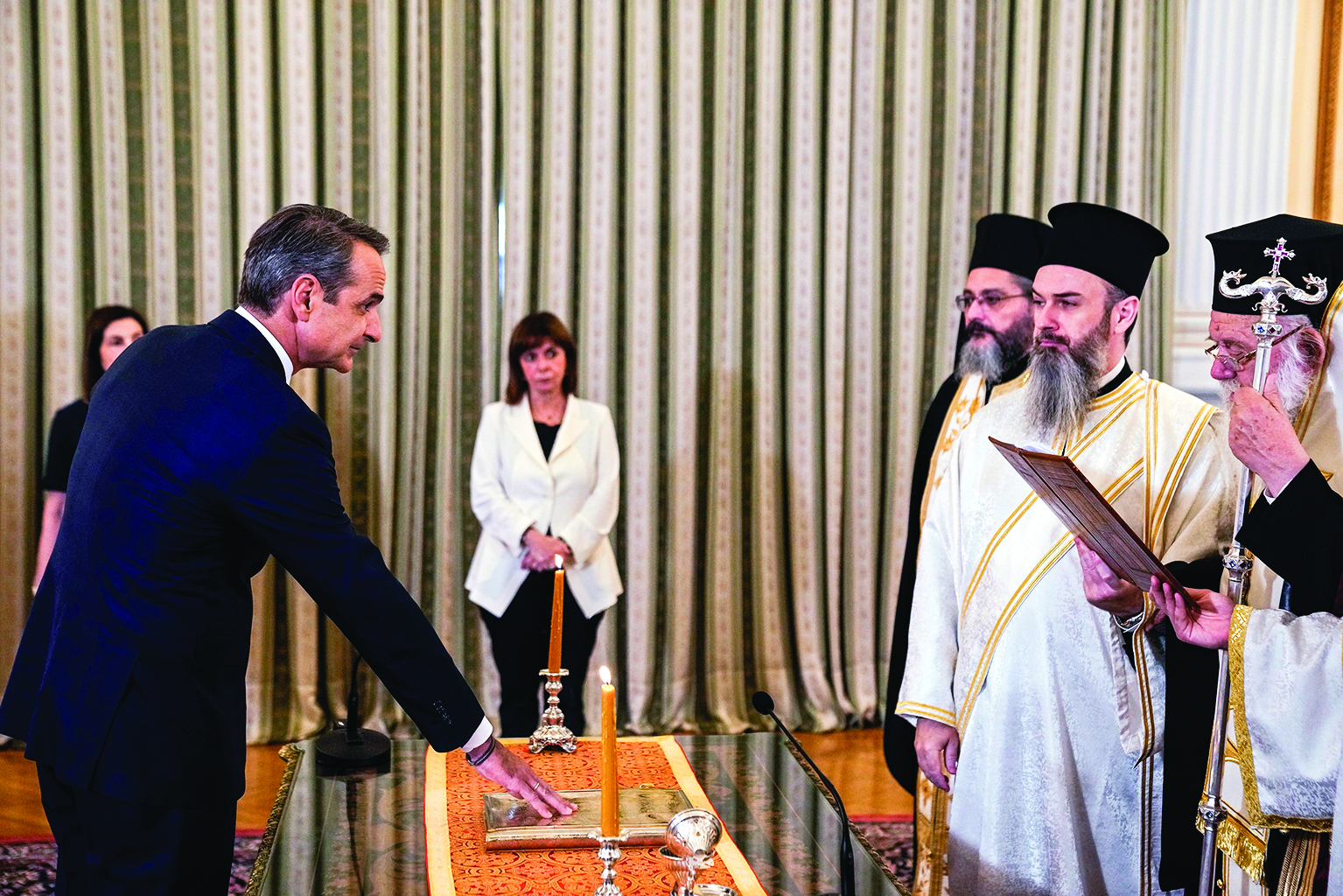 Pro-reform Mitsotakis wins second term in Greek election Pro-reform Mitsotakis wins second term in Greek election