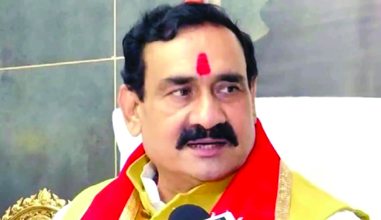 FIRs registered against Congress workers over poster war in MP FIRs registered against Congress workers over poster war in MP