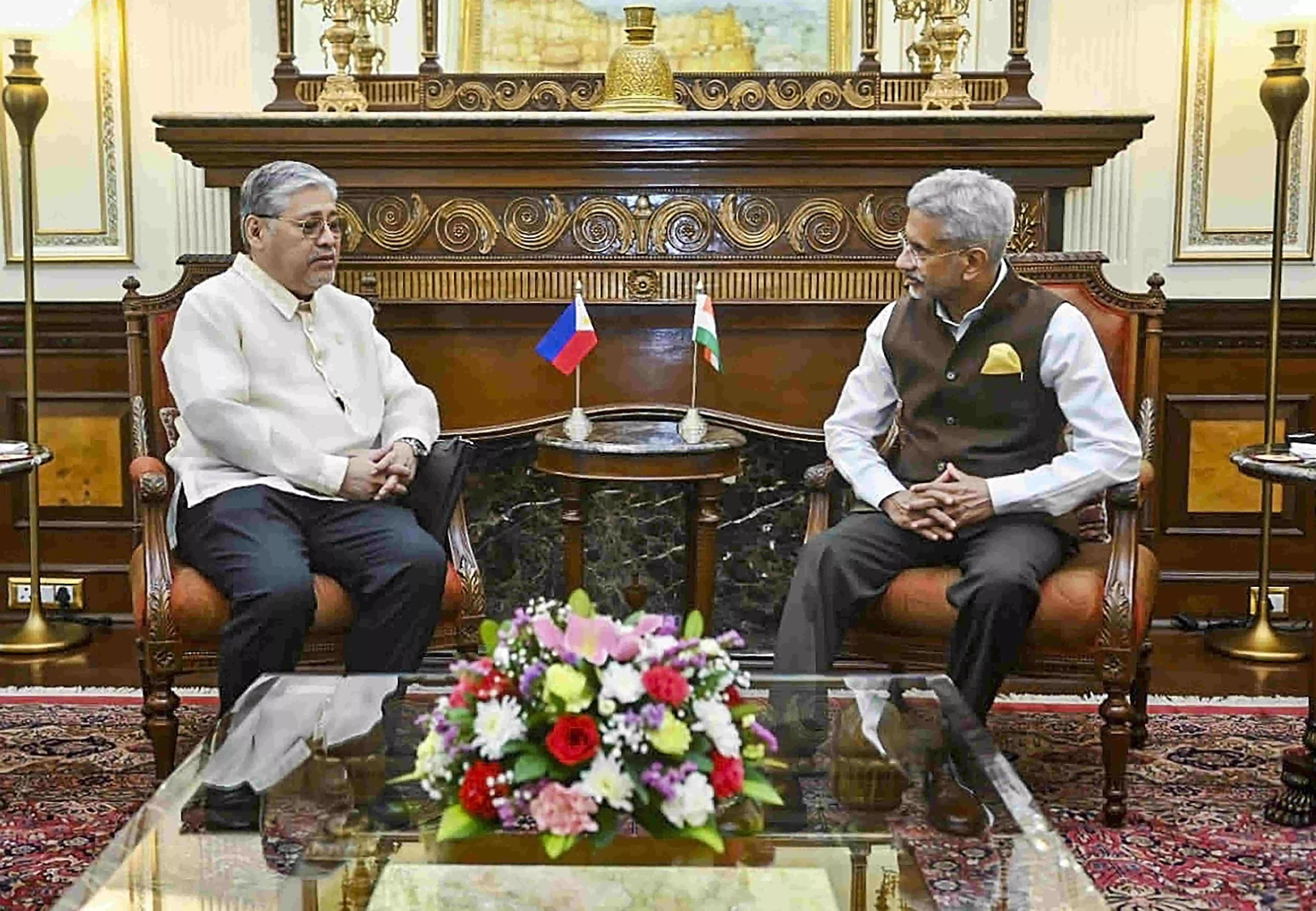 EAM Jaishankar holds talks with Filipino Foreign Affairs Secretary