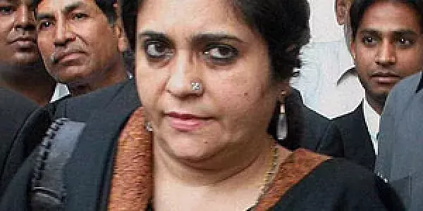 SC protects Setalvad from arrest, stays Gujarat HC order for a week