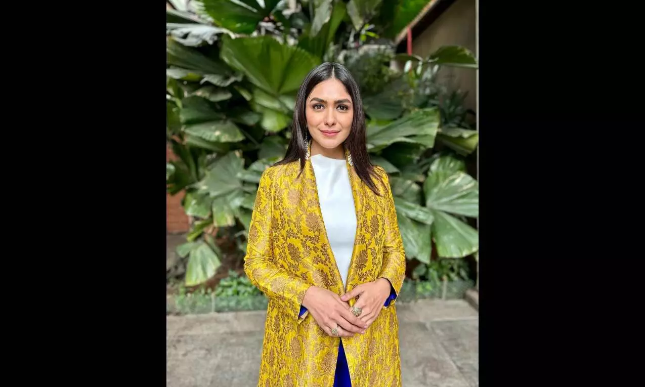 Mrunal Thakur believes in sharing her relationship experiences