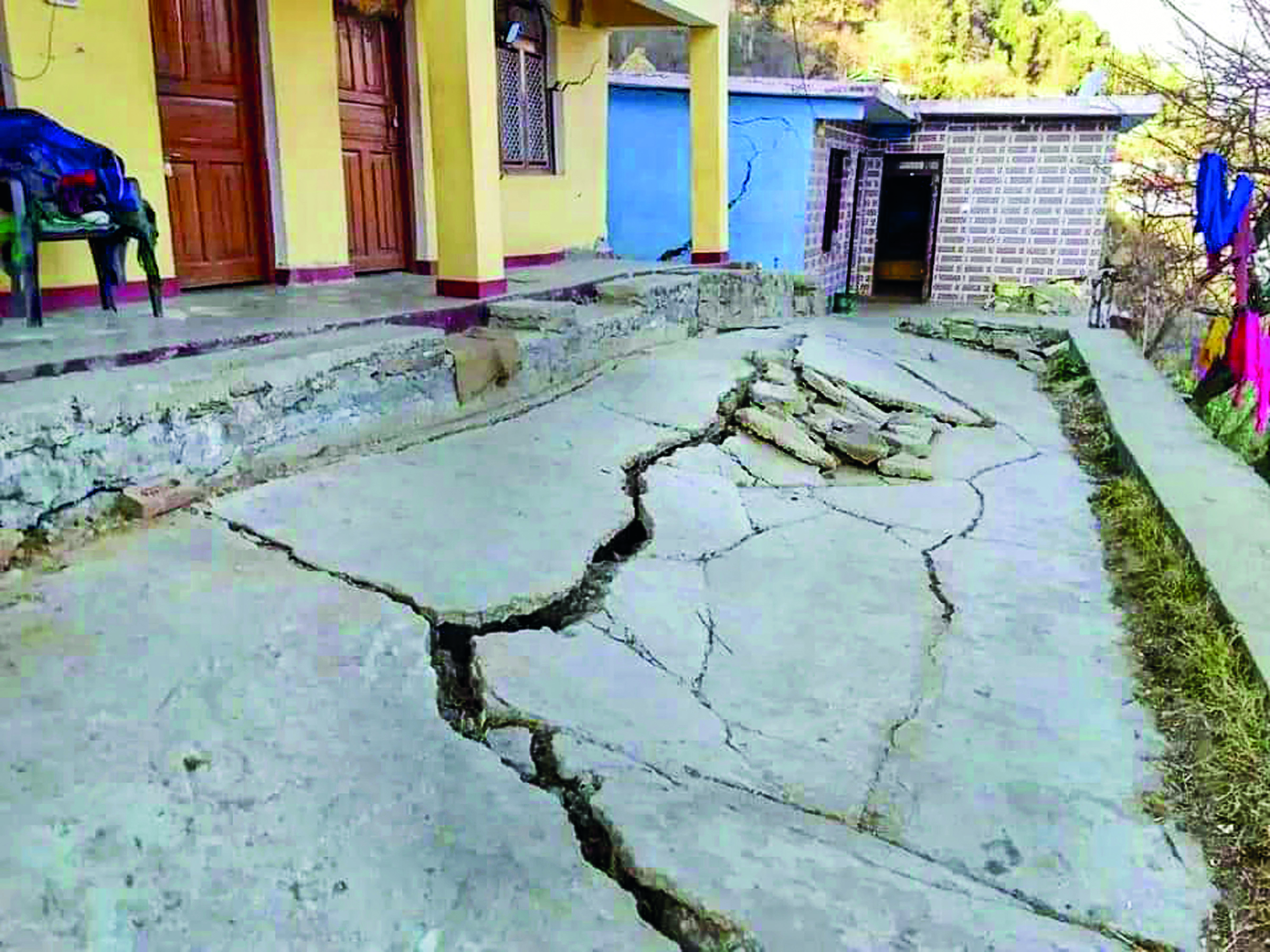 Six months on, fresh sinkhole revives fears of subsidence in Joshimath