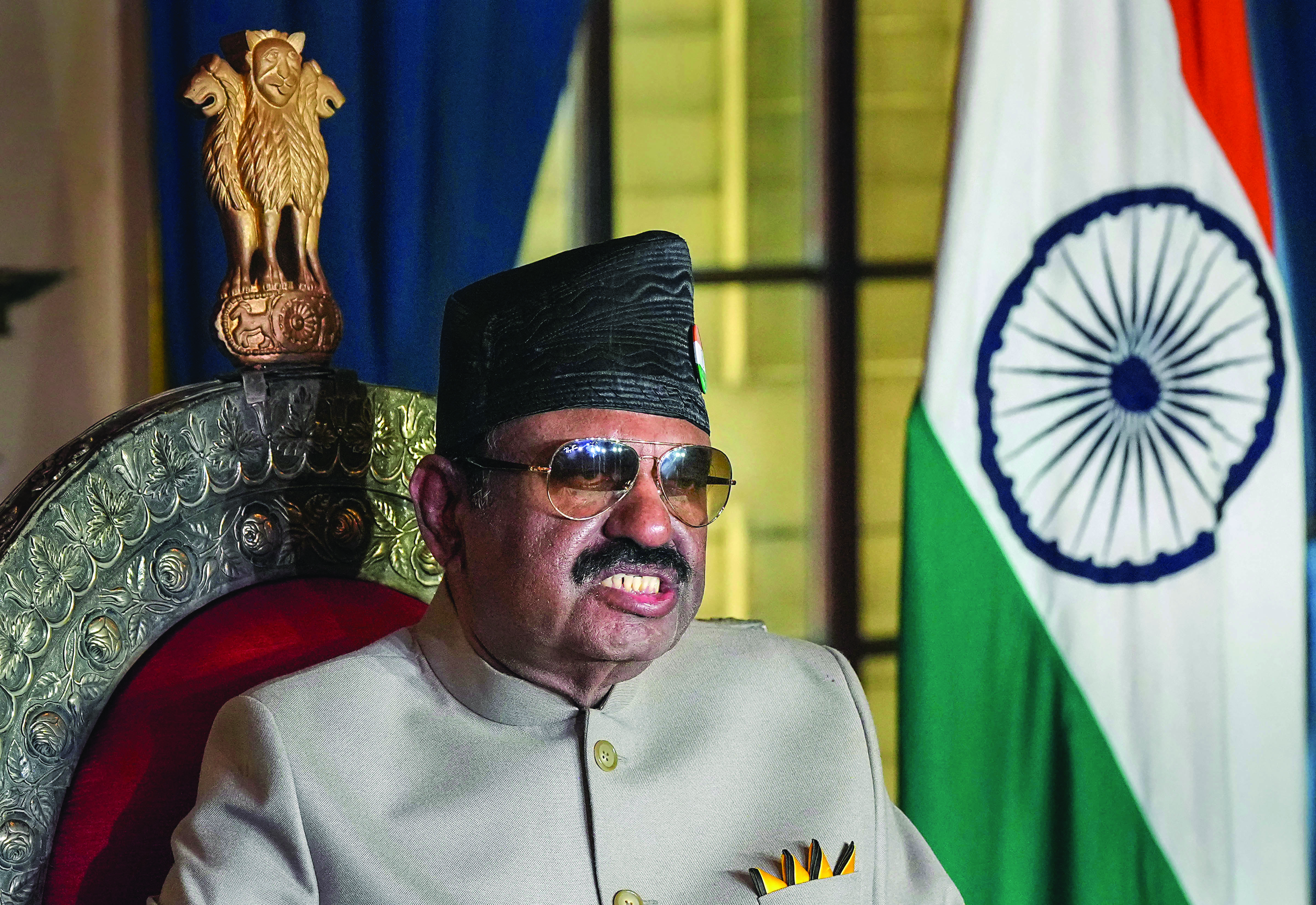 Take up complaints received in ‘Peace Room’ with HC: Guv to SEC