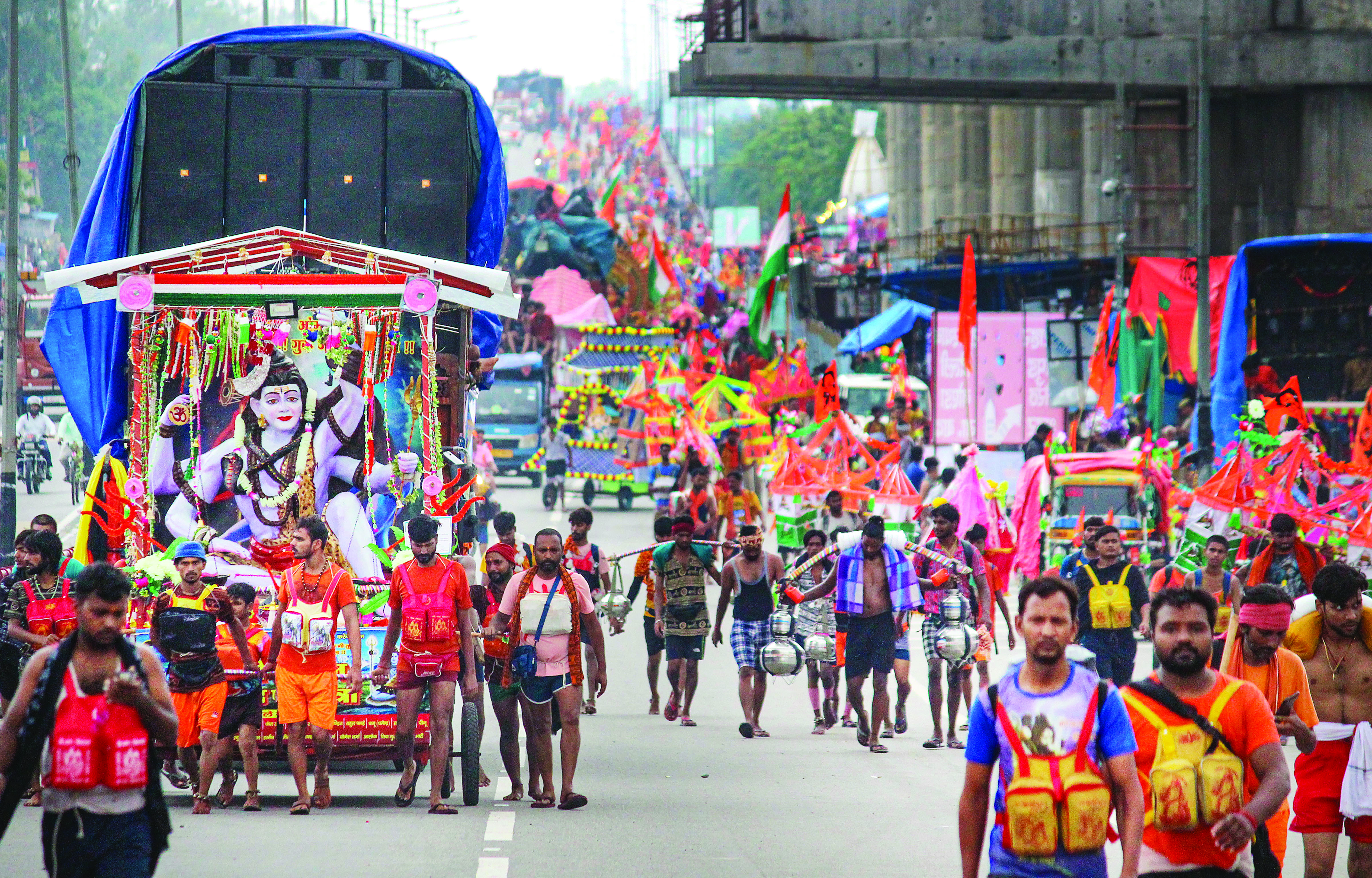 6 Kanwariyas hurt in separate incidents in Delhi