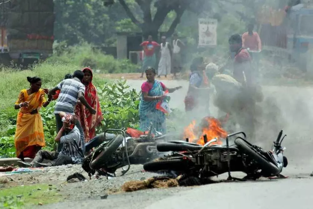 BJP women MPs visit panchayat poll violence-hit areas in Bengal