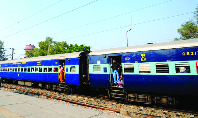 Indian Railways to offer affordable meals and packaged water to general coach passengers