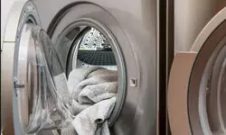 Tiny shreds of pollutants Tiny shreds of pollutants