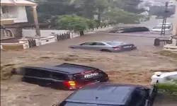 Flood waters recede in Junagadh, 3,000 people shifted to safer places; IMD issues orange alert for Gujarat Flood waters recede in Junagadh, 3,000 people shifted to safer places; IMD issues orange alert for Gujarat