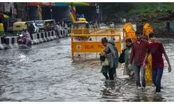 Delhi: Yamunas water level below danger mark, but rain causes worry Delhi: Yamunas water level below danger mark, but rain causes worry