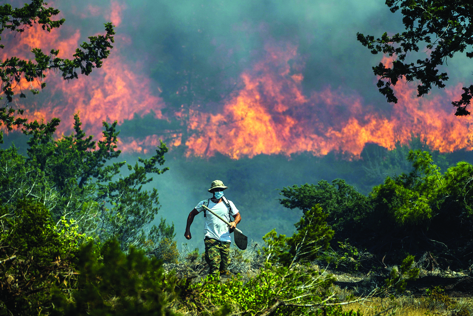 Greek wildfires trigger blasts at ammunition dump Greek wildfires trigger blasts at ammunition dump