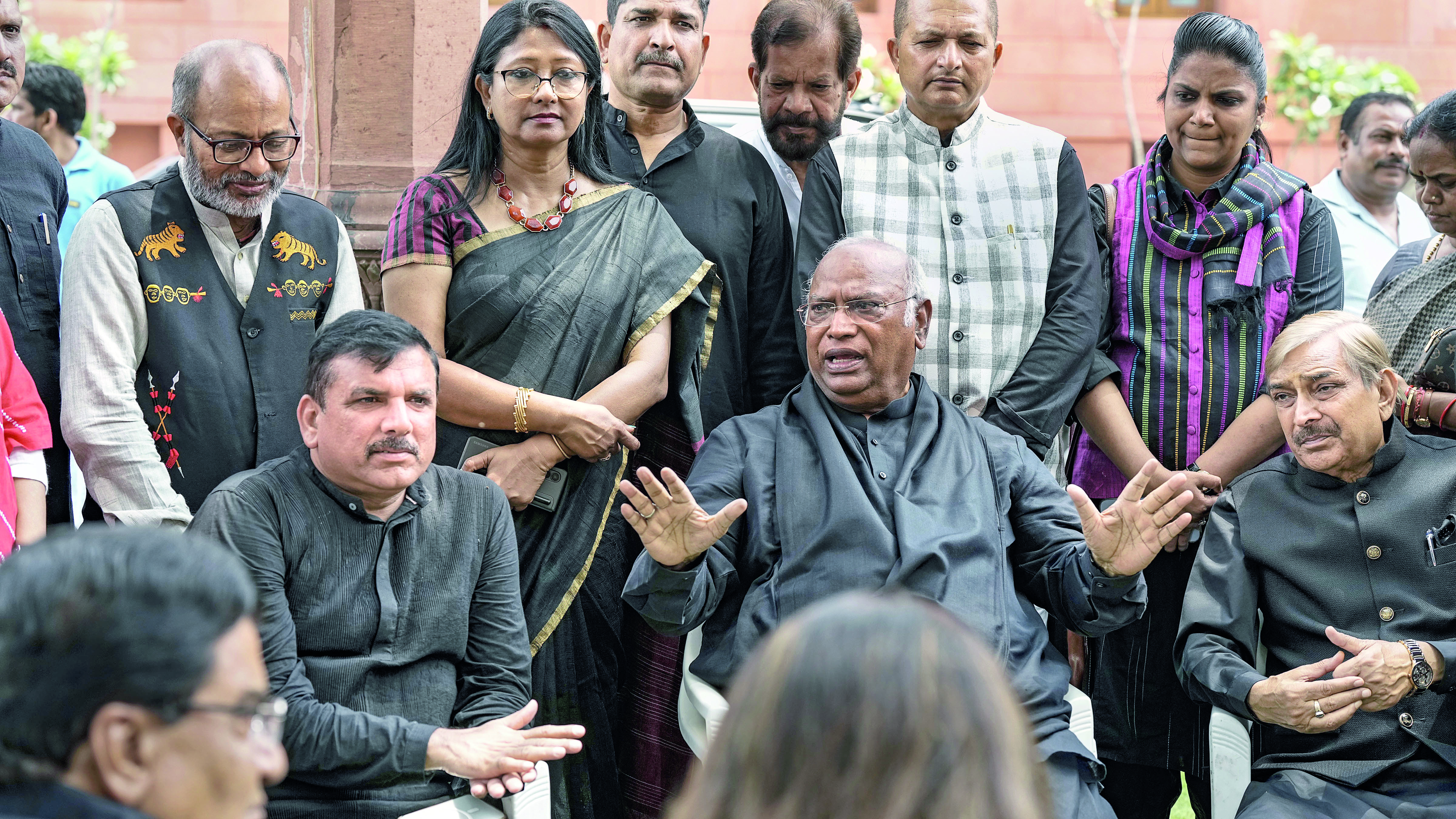 MPs from Opposition alliance to visit Manipur on July 29 & 30