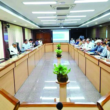 CM convenes high-level review meeting as dengue cases surge