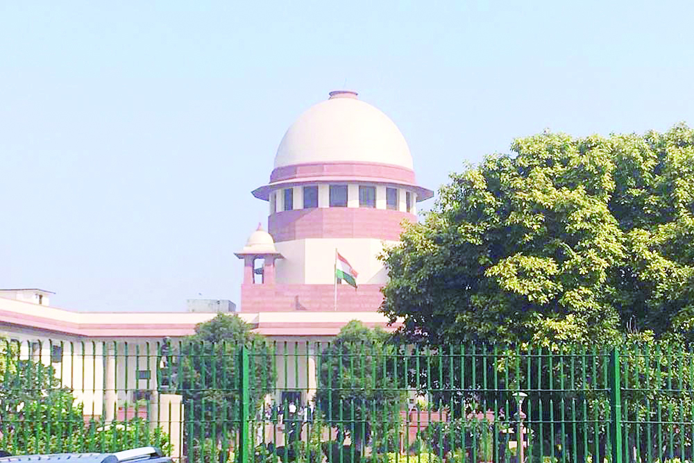 SC orders interim stay on 2022 primary teacher recruitment process
