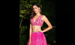 Have Karisma Kapoors photo stuck on my vanity wall: Ananya Panday