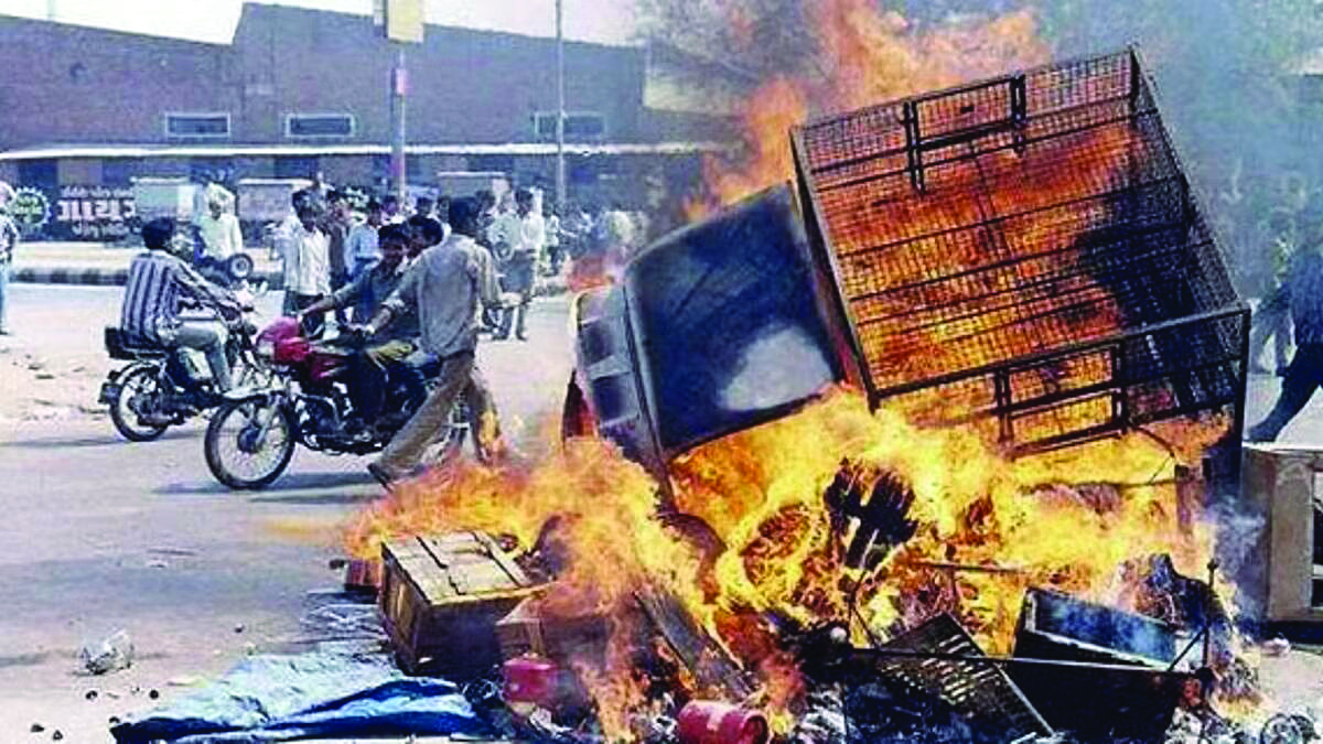 SC to hear bail pleas of convicts in Godhra train burning case on Aug 1 SC to hear bail pleas of convicts in Godhra train burning case on Aug 1