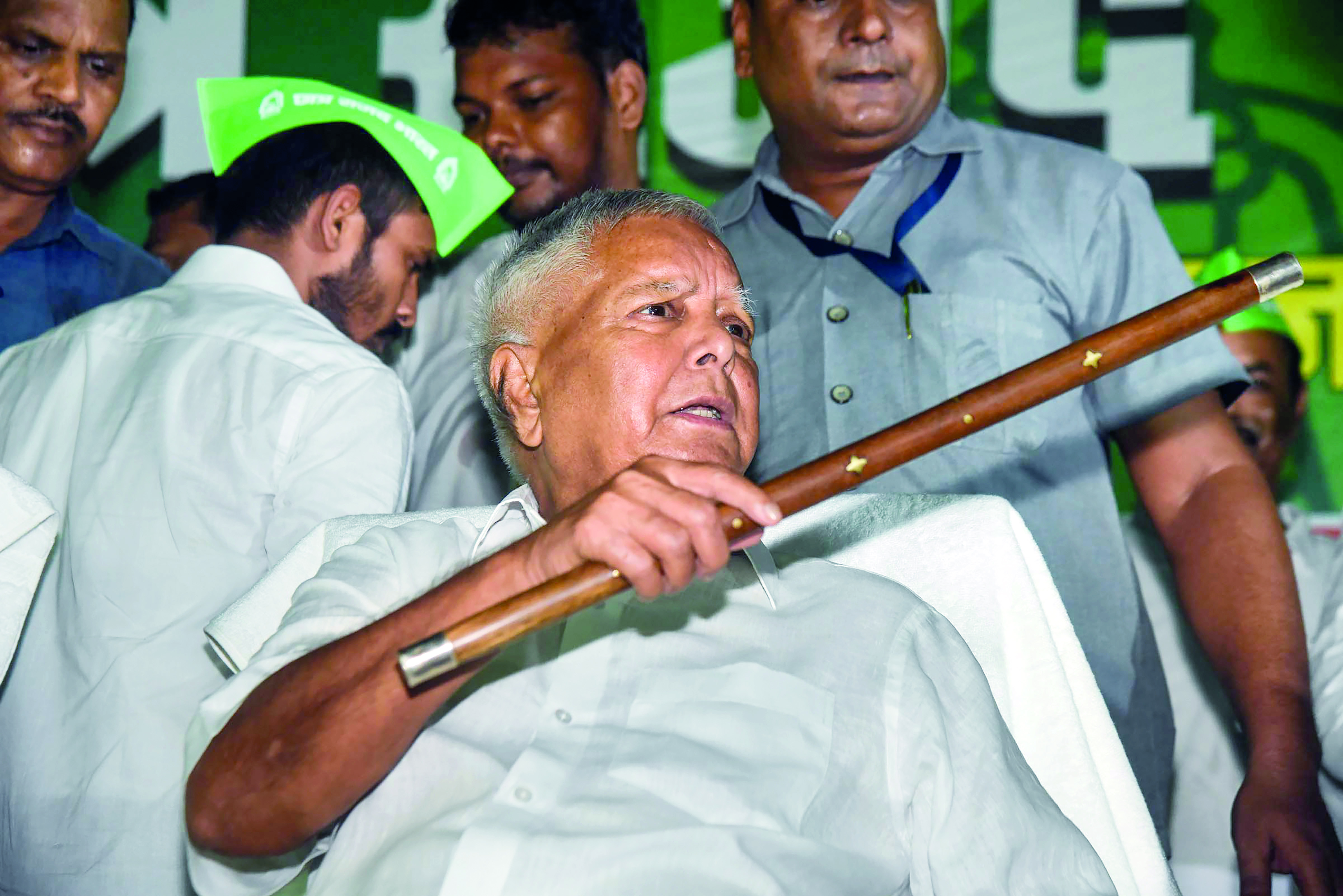 Lalu, family’s assets worth Rs 6 crore seized Lalu, family’s assets worth Rs 6 crore seized