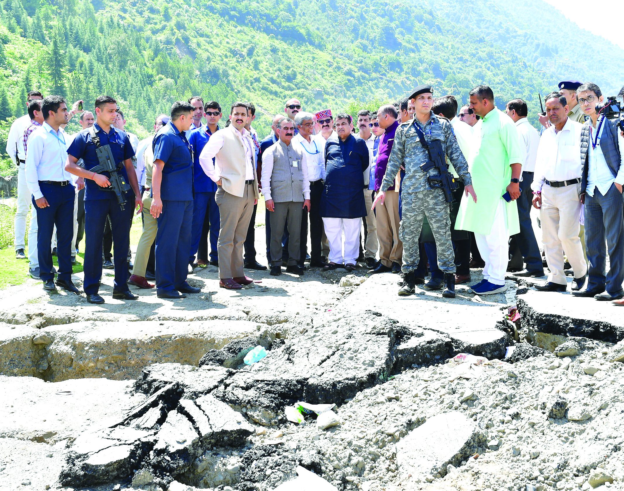 Himachal Pradesh: Nitin Gadkari takes stock of flood losses