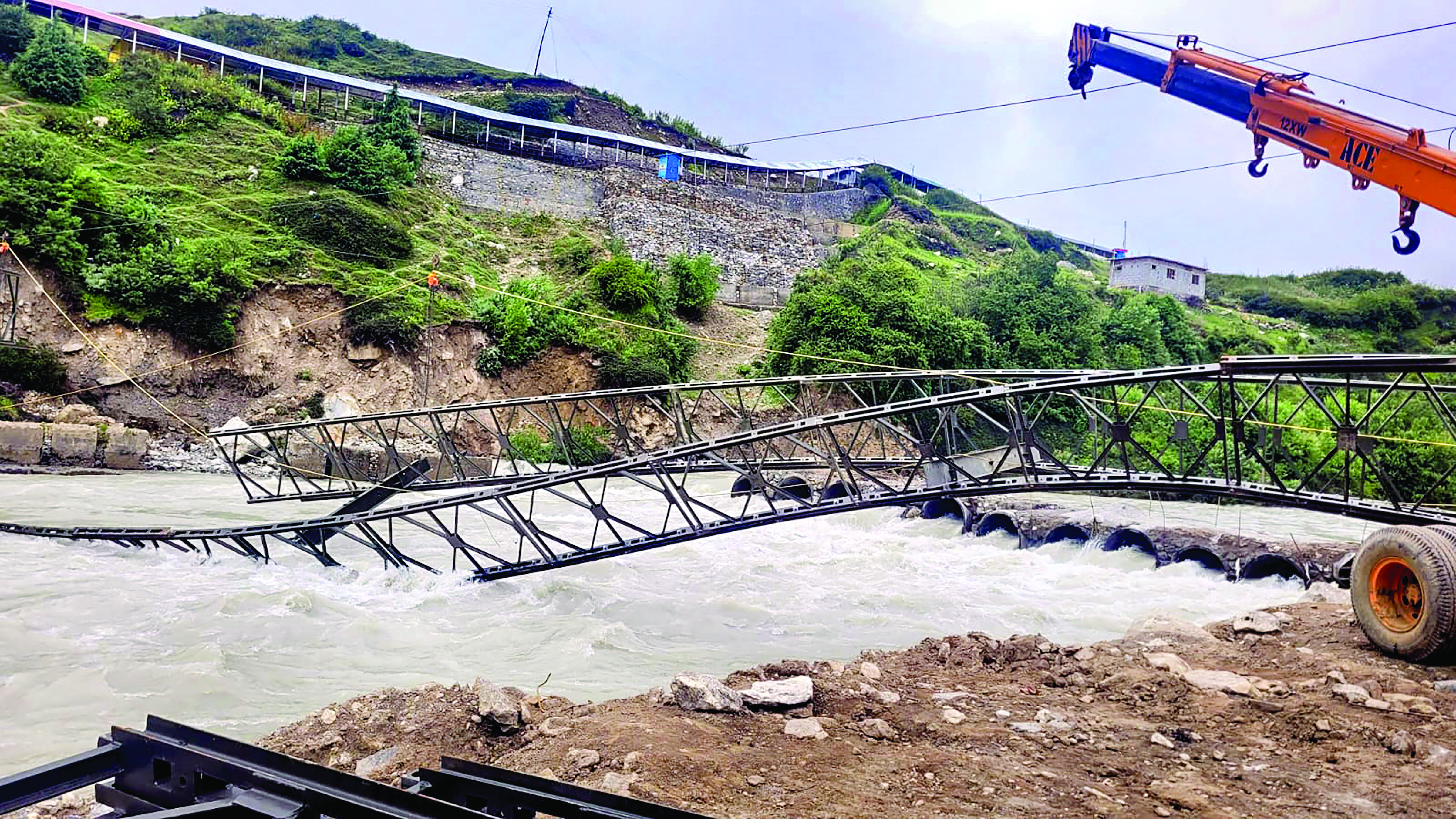 U’khand: Bridge over Alaknanda collapses