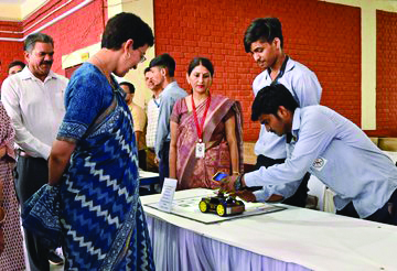 Atishi felicitates inter-ITI Skill-a-thon winners
