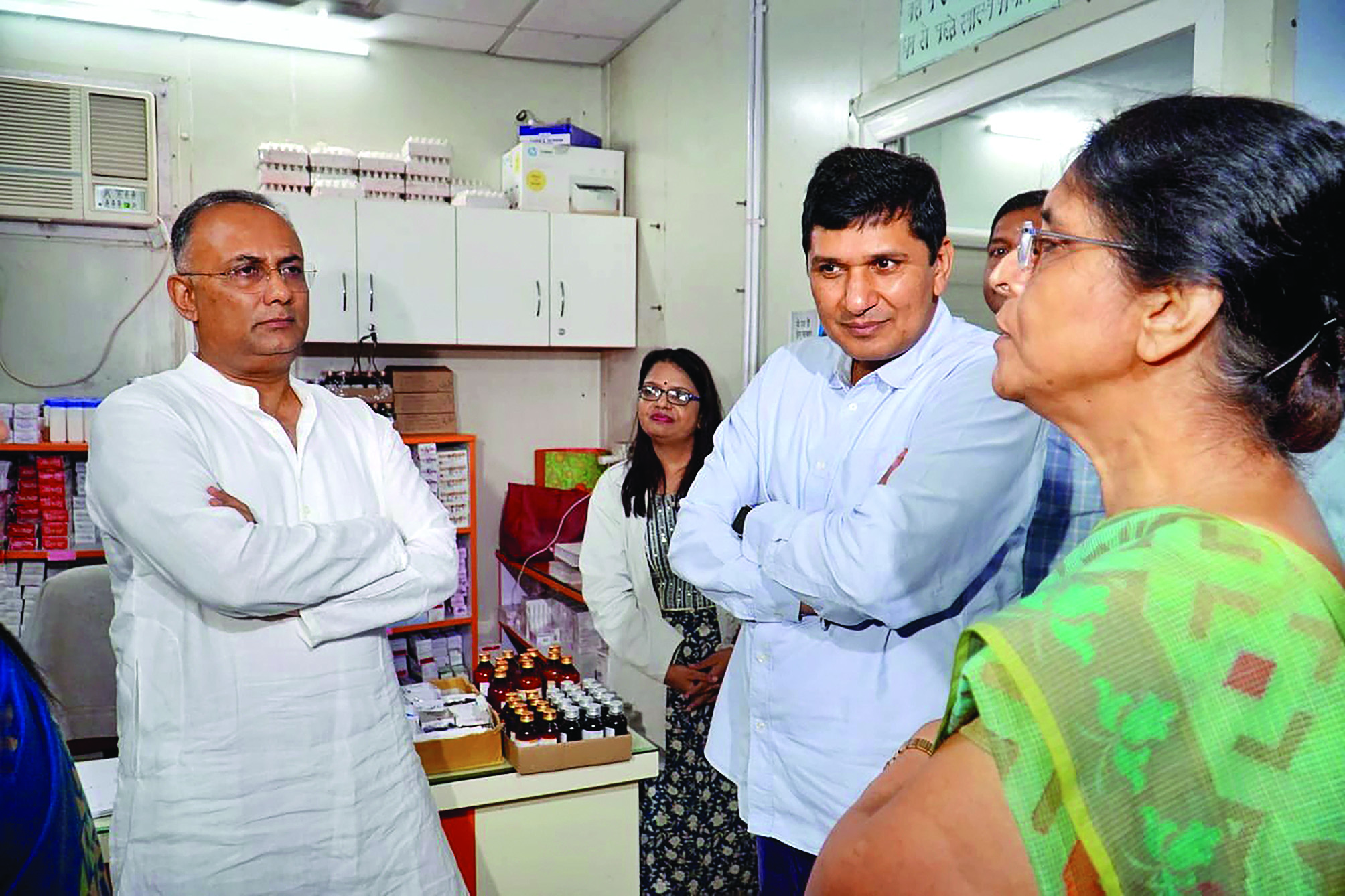 Mysterious phone call: Karnataka Health minister   makes U-turn after praising Delhi Mohalla Clinic