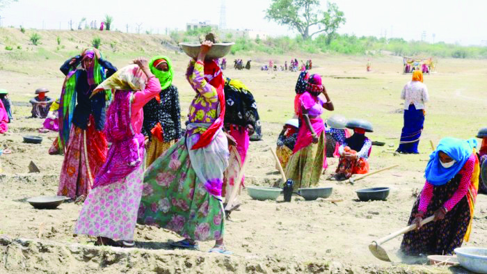 Launched on July 21 by CM,   ‘Khela Hobe’ scheme garners 1,000 applications till date
