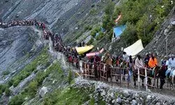 Fresh batch of Amarnath pilgrims leaves Jammu for Kashmir; highway blocked after landslide Fresh batch of Amarnath pilgrims leaves Jammu for Kashmir; highway blocked after landslide