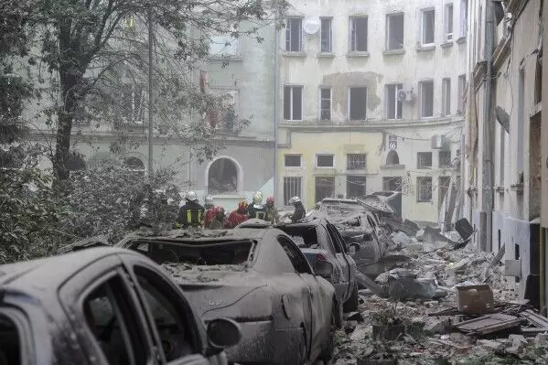 Death toll rises to 7 after Russian missiles slam into Ukrainian citys downtown area
