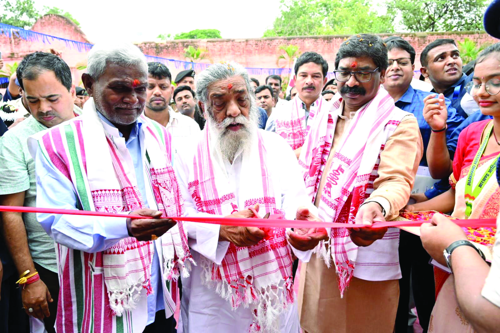 Need for greater tribal unity for survival: Jharkhand CM