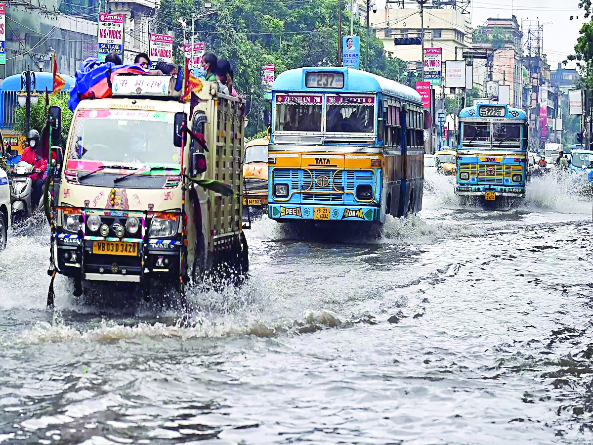 Heavy rainfall predicted for South Bengal districts today