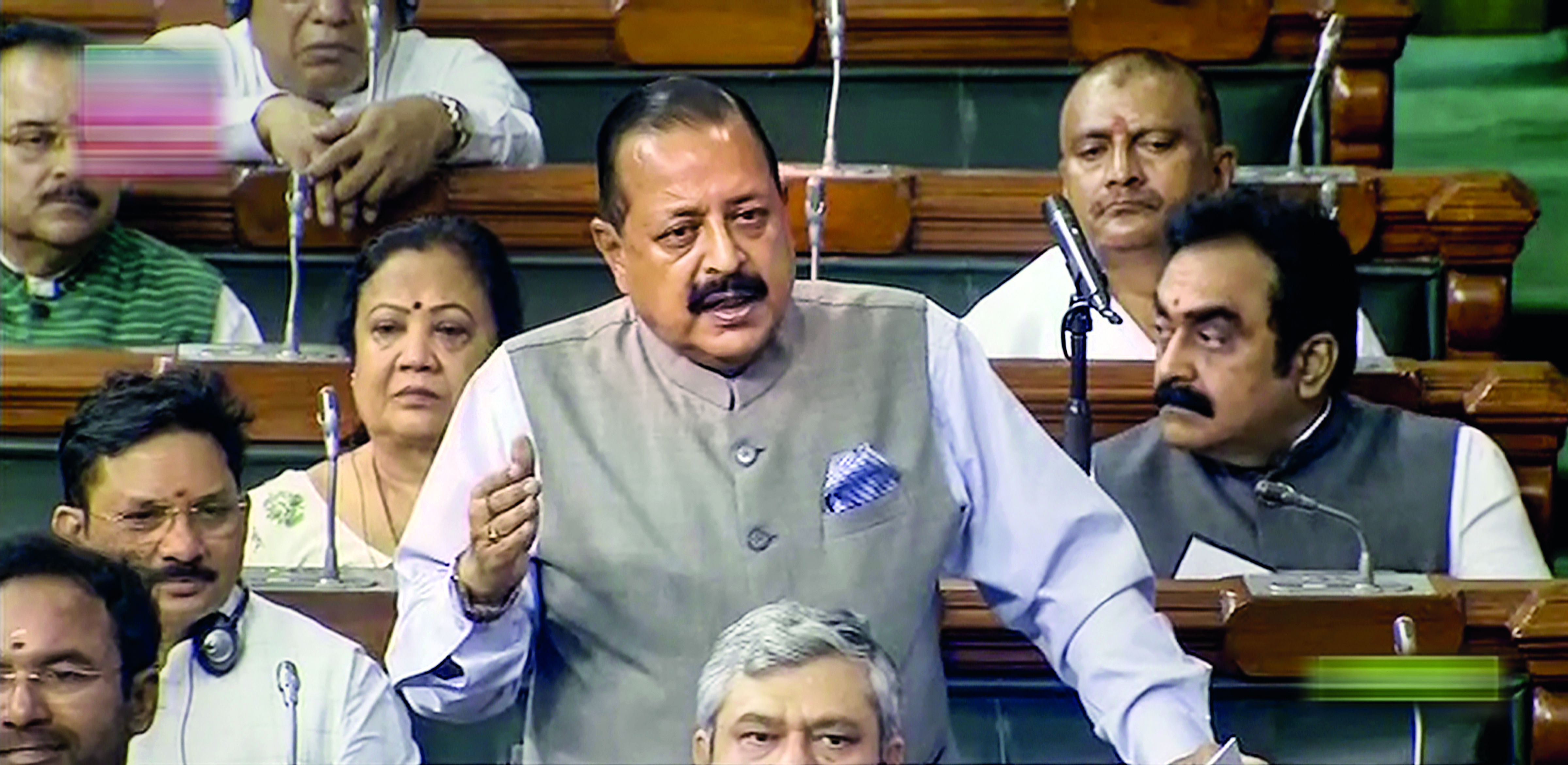 No proposal under consideration to change retirement age: Union Min