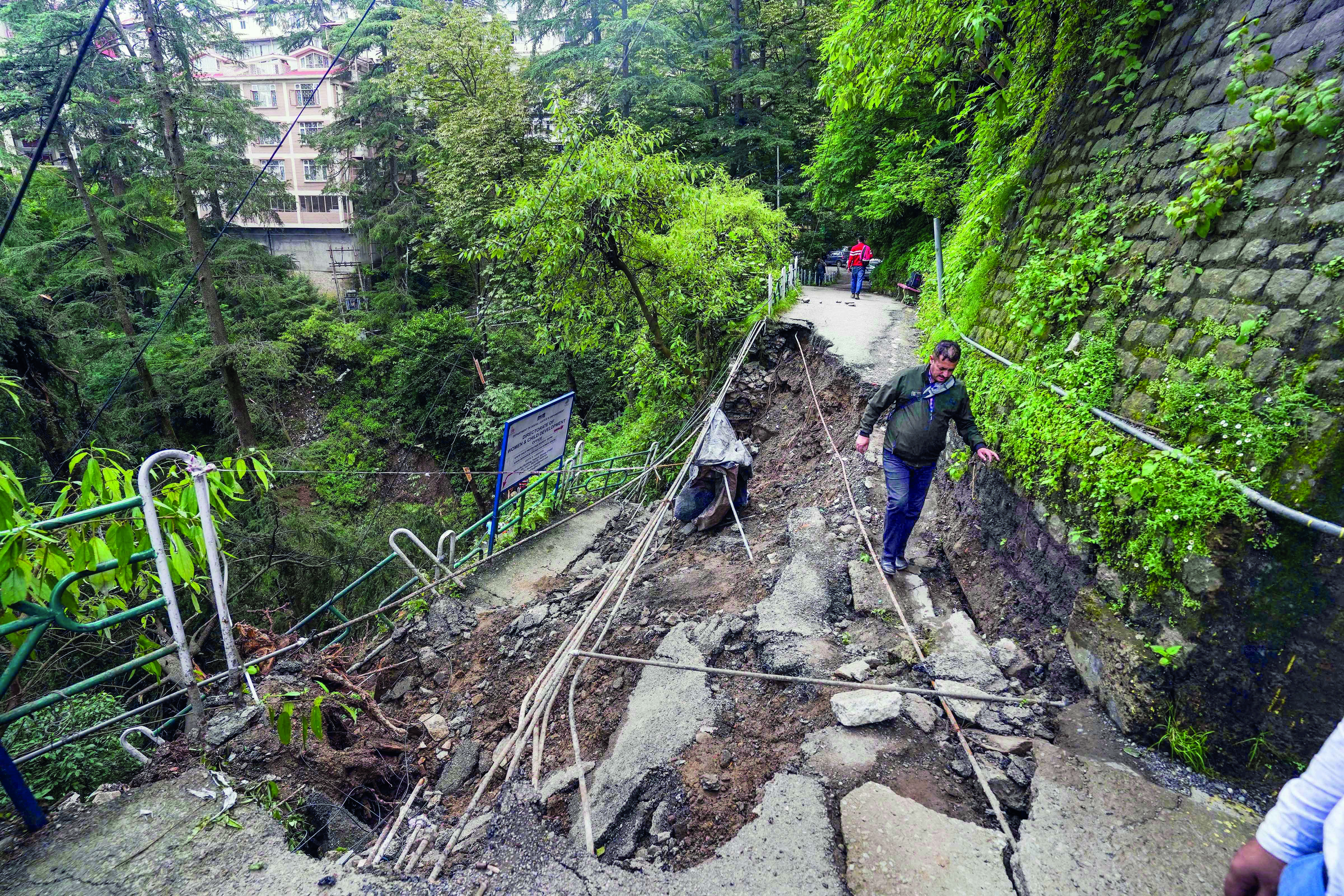 Amid heavy rainfall: Ten people trapped in Himachal reservoir rescued after night-long operation