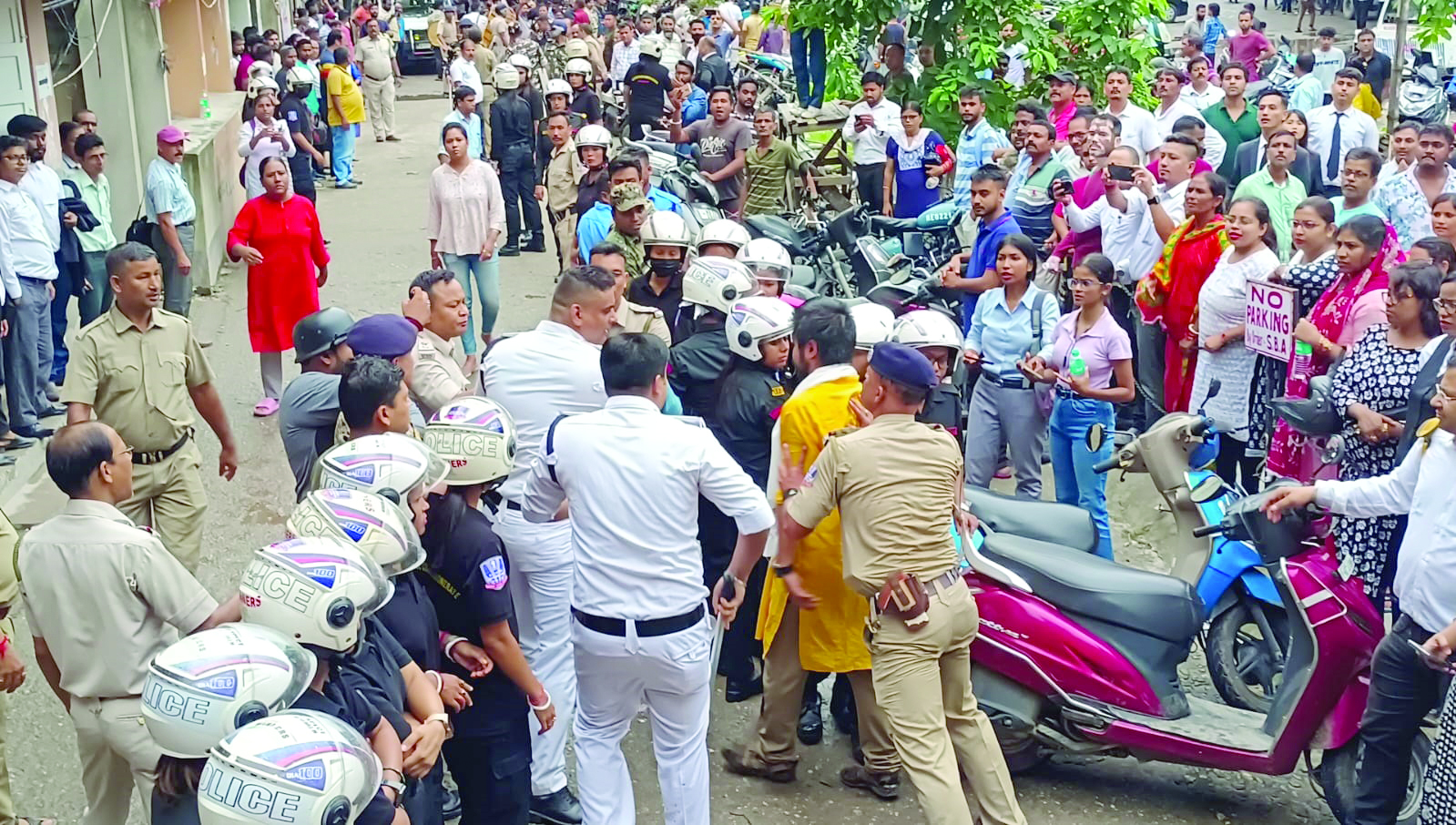 Siliguri: Youth held within hours of murder of minor girl Siliguri: Youth held within hours of murder of minor girl