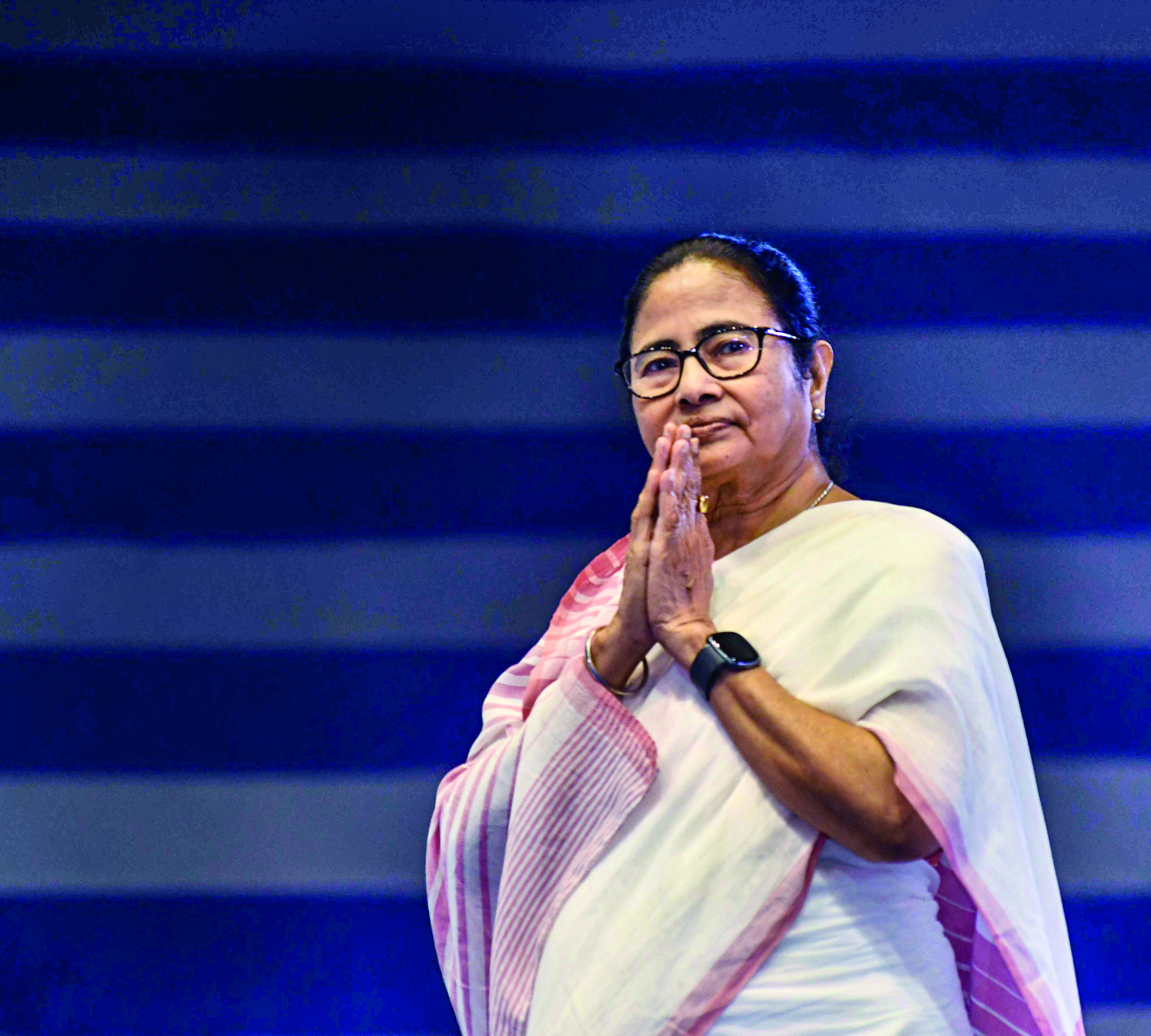 Mamata announces Rs 70,000 grant to Durga Puja committees Mamata announces Rs 70,000 grant to Durga Puja committees