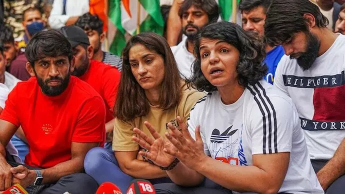 UWW suspends WFI for delaying elections, Indian wrestlers won't play under India flag at Worlds