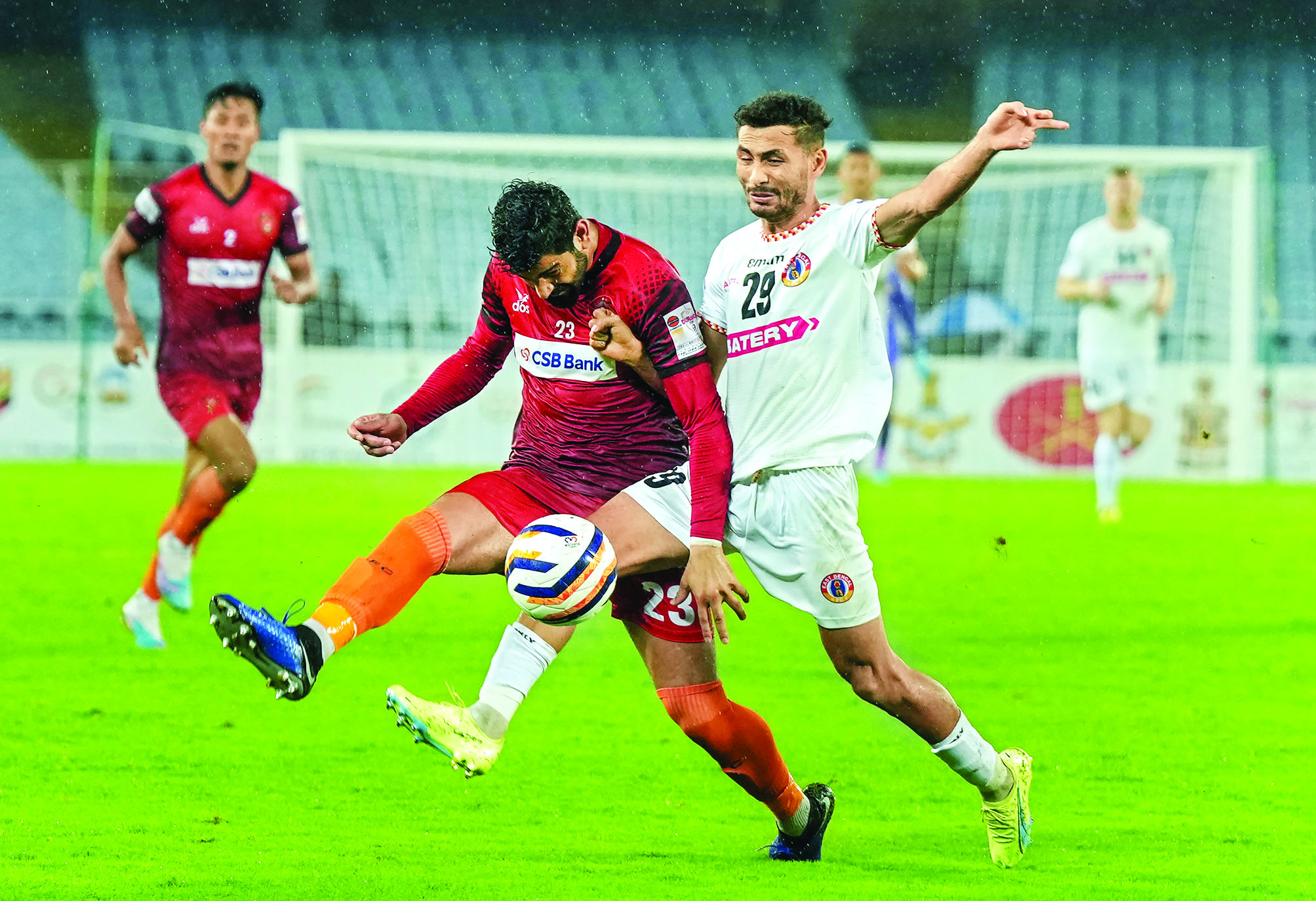East Bengal defeat Gokulam Kerala 2-1 to enter semi-finals