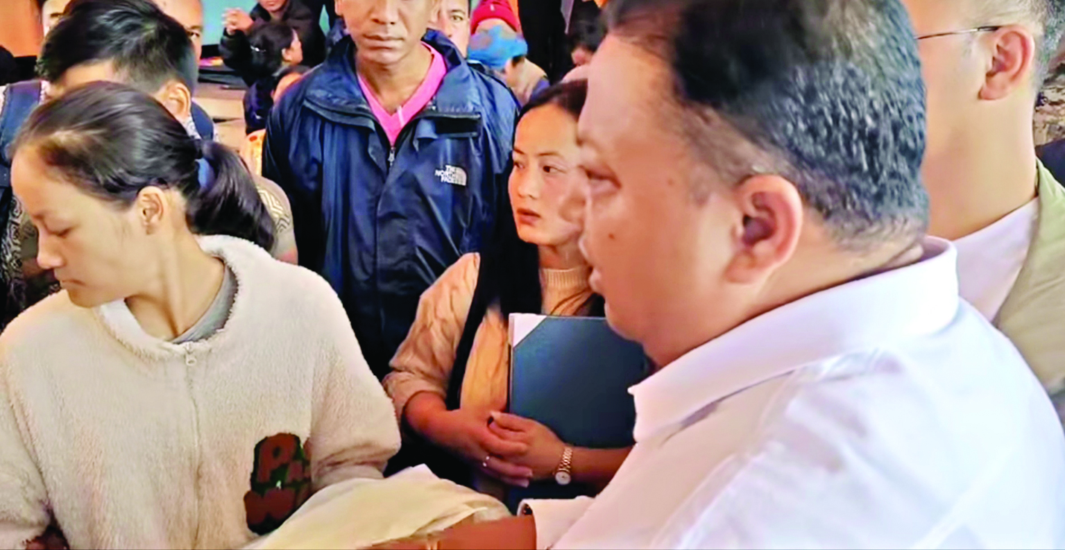 Landslide: Anit Thapa announces Rs 2L ex-gratia for next of kin of deceased Landslide: Anit Thapa announces Rs 2L ex-gratia for next of kin of deceased