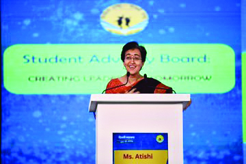 Atishi interacts with members of Student Advisory Board