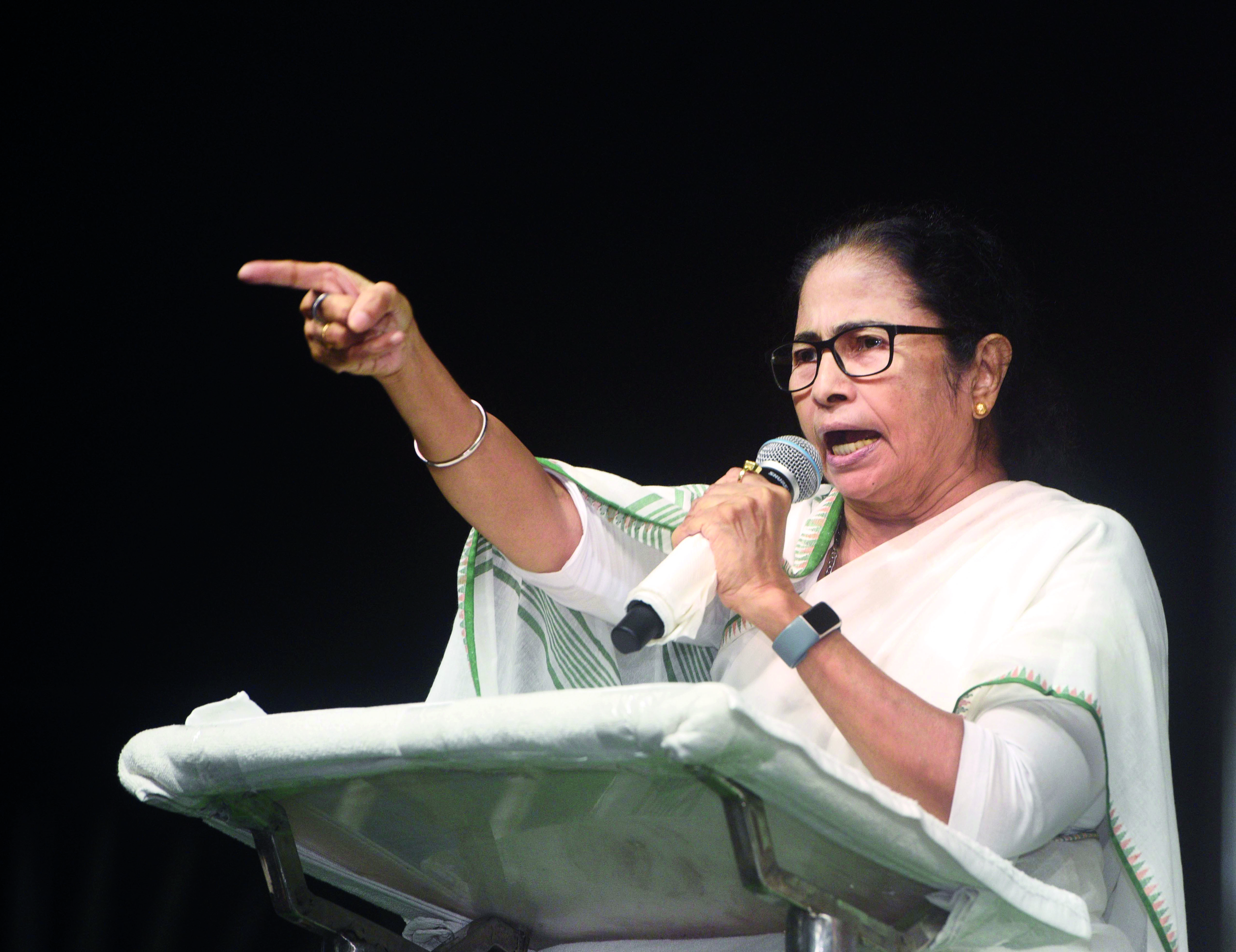 LPG price cut due to impact of INDIA bloc: Mamata