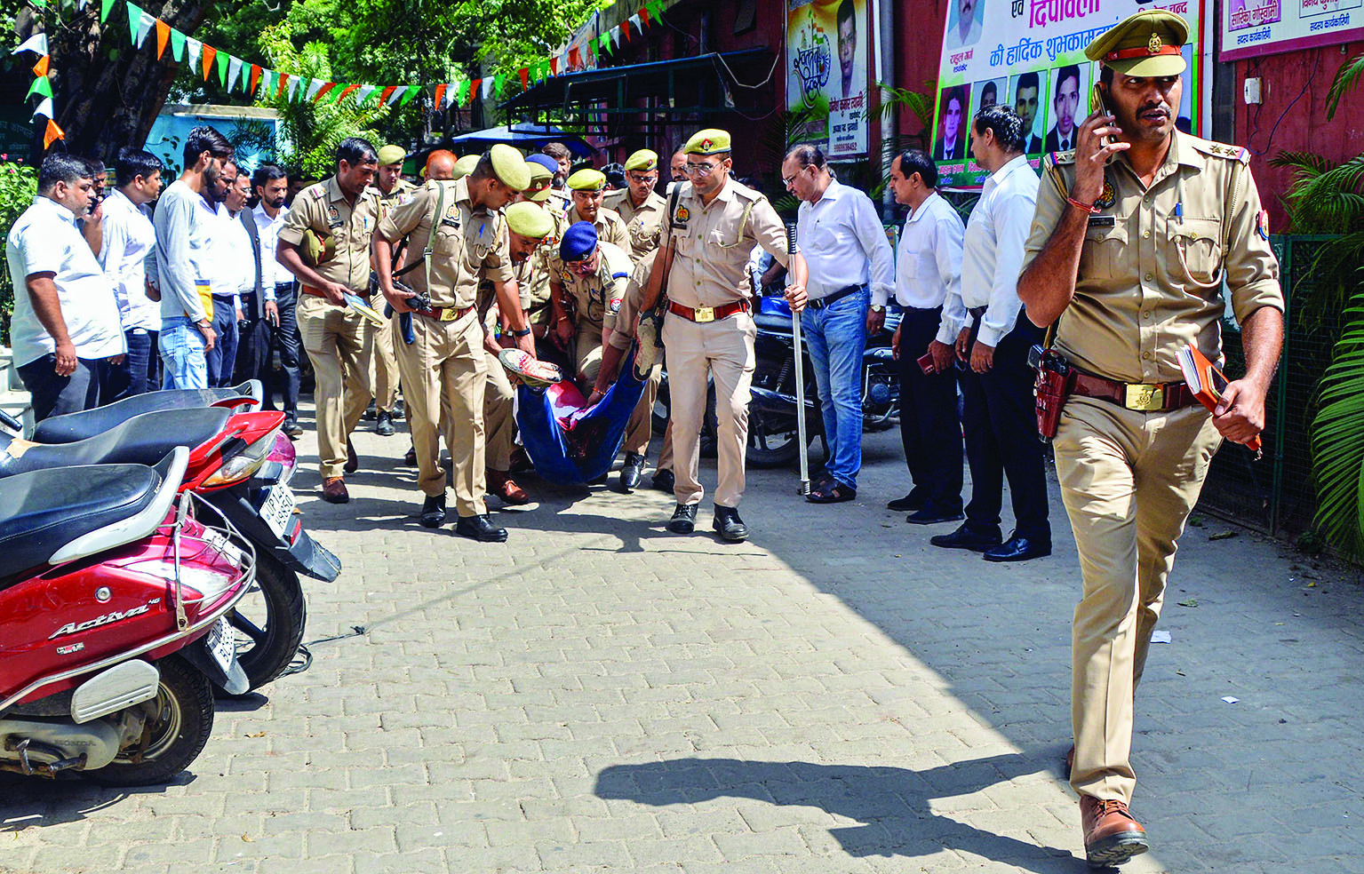 38-year-old Ghaziabad lawyer shot dead in his chamber, FIR lodged